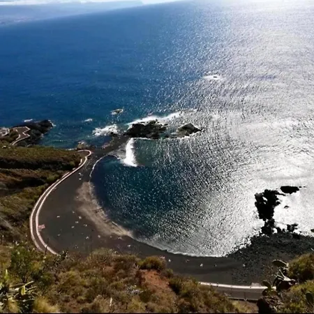 With Beautiful Ocean Views Apartament *